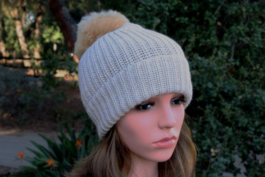 Tuque à pompon cannelée 100 % alpaga