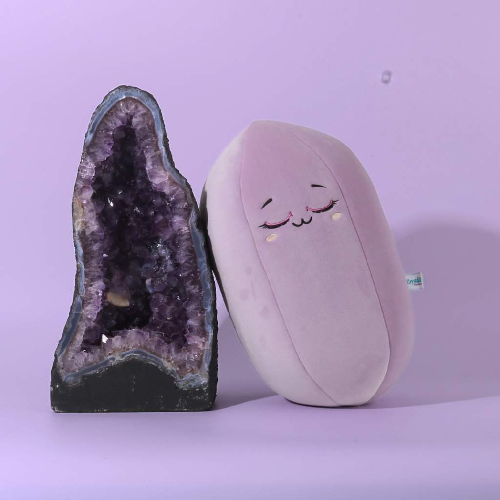 Peluche Cristal 💗 Des peluches en forme de cristaux 💜 portées par l'énergie des cristaux