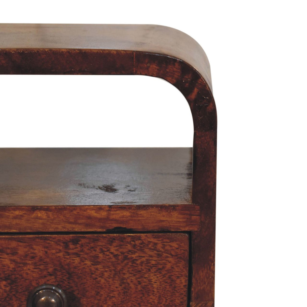 Mini table de chevet courbée châtaigne en bois de manguier massif, 1 tiroir