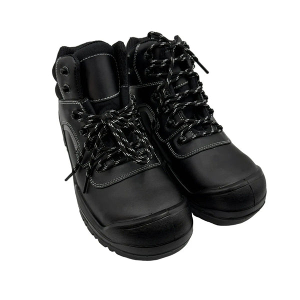 Paire de chaussures de sécurité noires anti-écrasement avec embout acier, vue de trois quarts